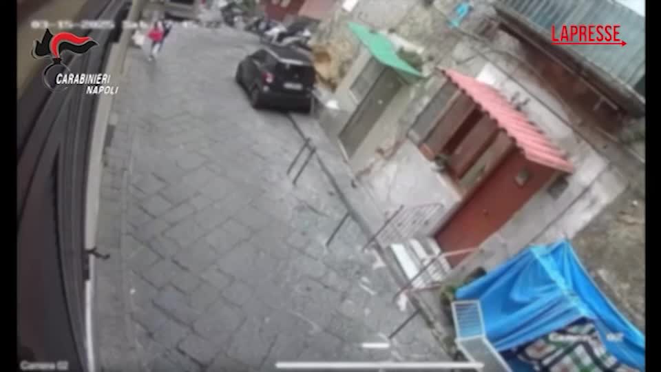 Omicidio Durante a Napoli, nel video l’agguato e la fuga Omicidio Durante a Napoli, nel video l’agguato e la fuga