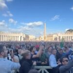 Elezione Papa, i fedeli in piazza: “Speriamo sia Parolin”
