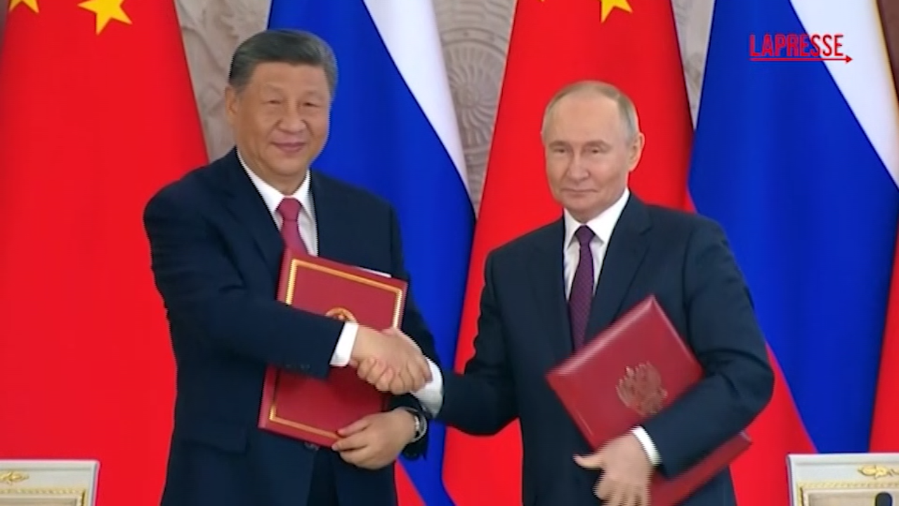 Russia Cina, Putin: “Con Xi accordo per rilanciare il commercio entro il 2030” Russia Cina, Putin: “Con Xi accordo per rilanciare il commercio entro il 2030”