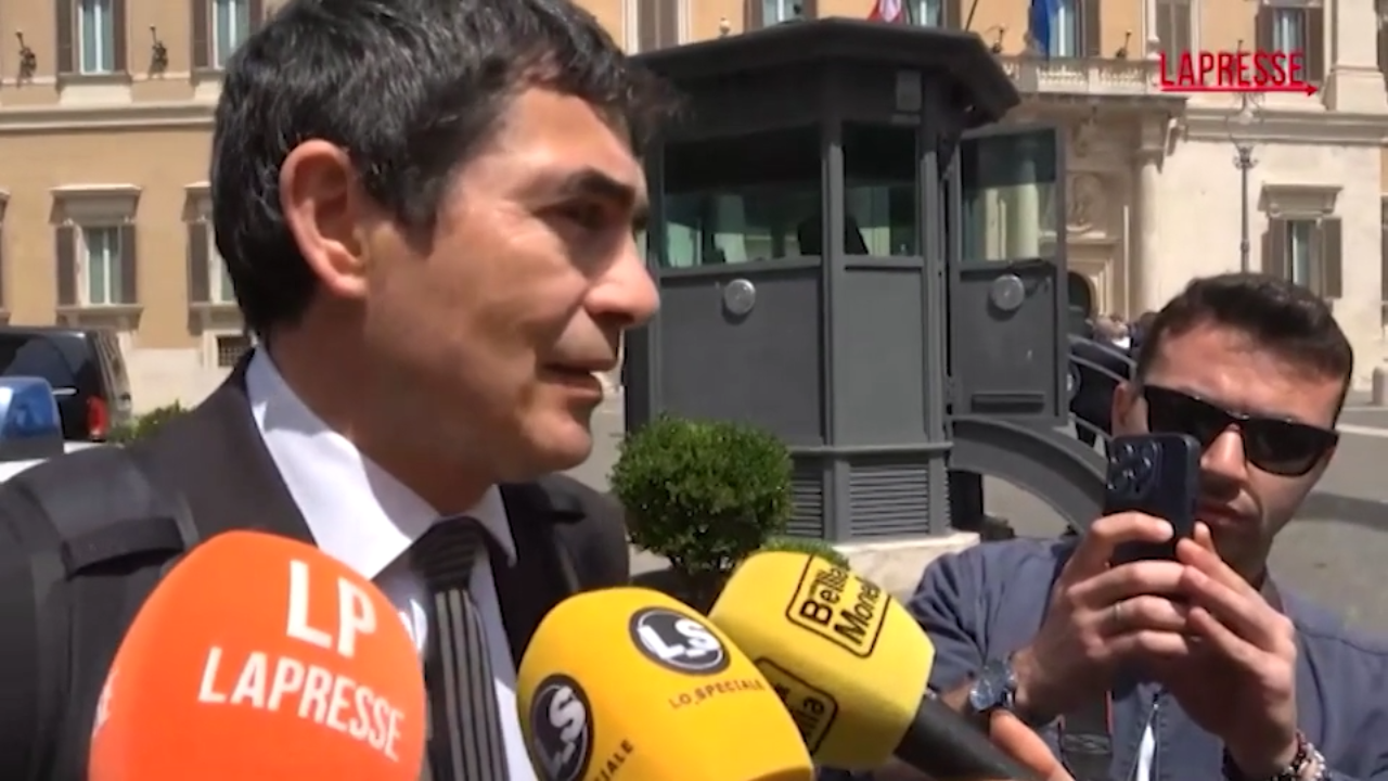 Papa Leone XIV, Fratoianni: “Le prime parole sono di speranza, un programma significativo” Papa Leone XIV, Fratoianni: “Le prime parole sono di speranza, un programma significativo”