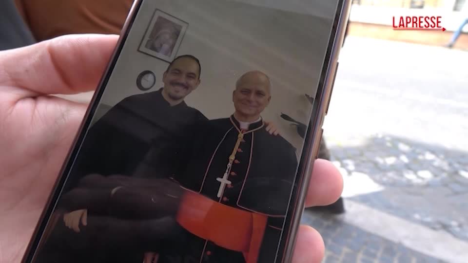 Papa Leone XIV, il frate che lo ha conosciuto: “Un uomo tranquillo, gli piaceva guidare la sua macchina” Papa Leone XIV, il frate che lo ha conosciuto: “Un uomo tranquillo, gli piaceva guidare la sua macchina”