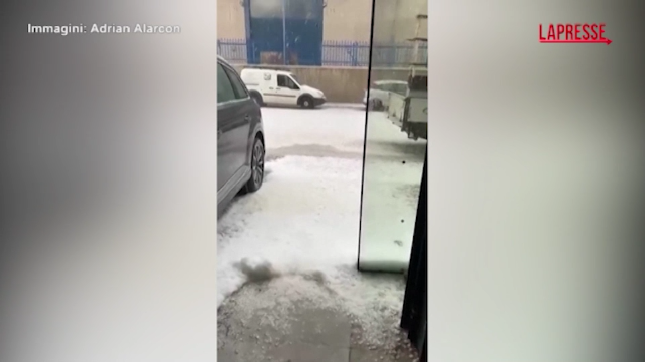 Spagna, tempesta di grandine a Mula Spagna, tempesta di grandine a Mula