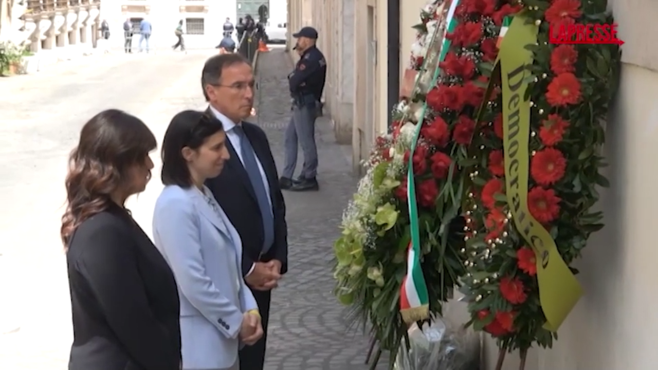 Aldo Moro, Elly Schlein in via Caetani Aldo Moro, Elly Schlein in via Caetani