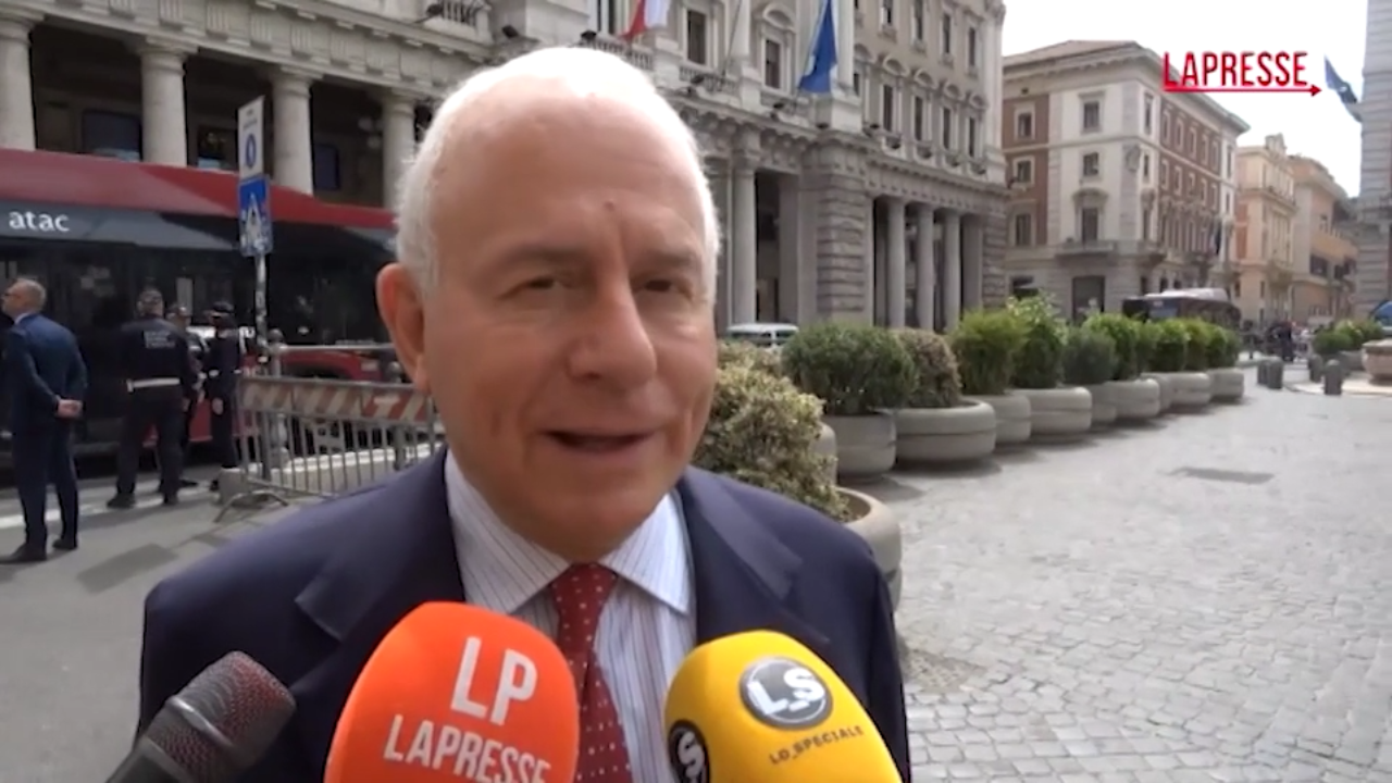 Papa Leone XIV, Tarquinio: “Suo programma di pace dovrebbe essere fatto proprio anche da politica” Papa Leone XIV, Tarquinio: “Suo programma di pace dovrebbe essere fatto proprio anche da politica”