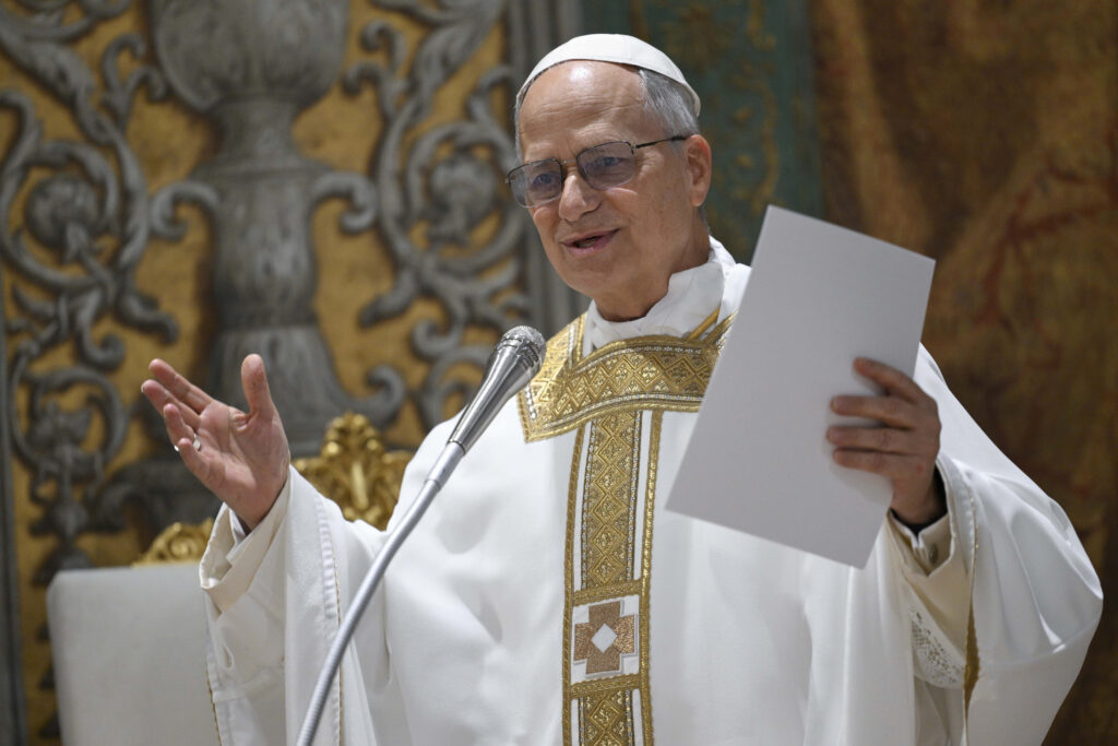 Papa Leone XIV, Prevost ai cardinali: “Raccogliamo l’eredità e riprendiamo il cammino di Francesco” Papa Leone XIV, Prevost ai cardinali: “Raccogliamo l’eredità e riprendiamo il cammino di Francesco”