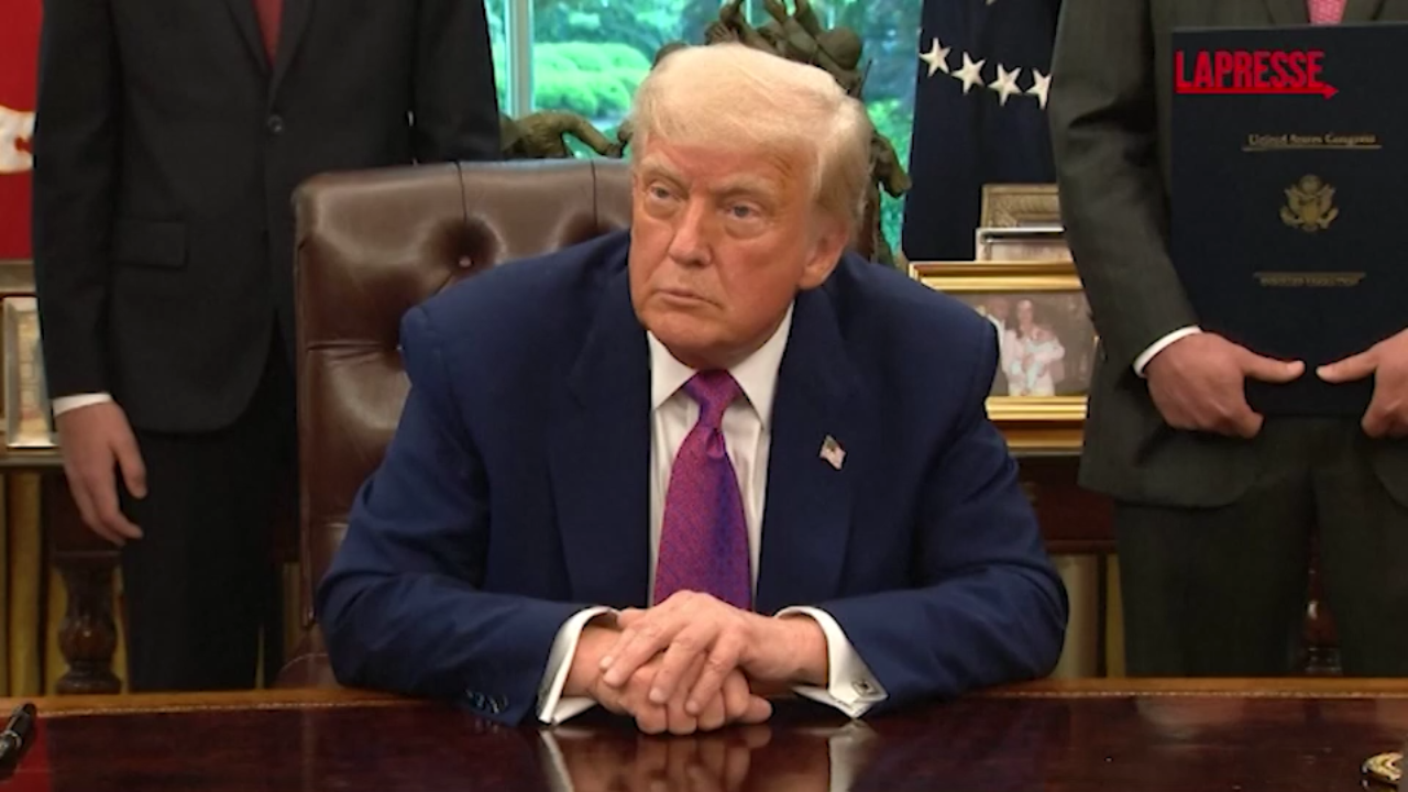 Usa, Trump: “Mi piacerebbe aumentare le tasse ai ricchi” Usa, Trump: “Mi piacerebbe aumentare le tasse ai ricchi”