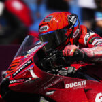 Gp Francia 2025, Marc Marquez vince la gara sprint: caduta per Bagnaia