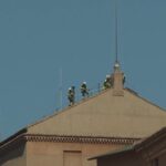 Vaticano, rimosso comignolo della Cappella Sistina utilizzato per segnalare l’elezione del nuovo Papa