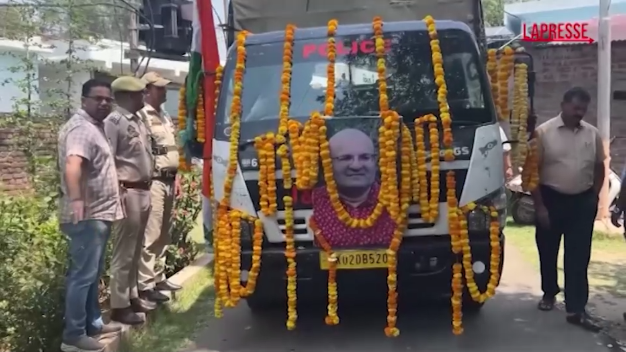 India, dopo il cessate il fuoco con il Pakistan abitanti tornano in Kashmir India, dopo il cessate il fuoco con il Pakistan abitanti tornano in Kashmir