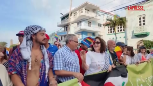 Cuba, il Pride sfila per le strade a L’Avana