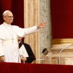Papa Leone XIV, il primo Regina Coeli: “Mai più guerra”. 100mila fedeli in piazza