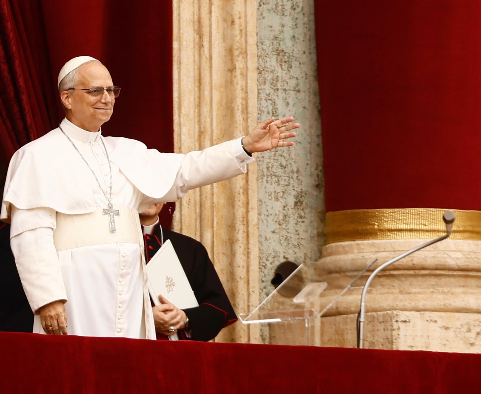 Papa Leone XIV, il primo Regina Coeli: “Mai più guerra”. 100mila fedeli in piazza Papa Leone XIV, il primo Regina Coeli: “Mai più guerra”. 100mila fedeli in piazza