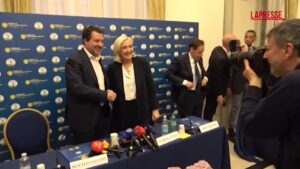 Ue, Le Pen “Cerca di influenzare i Paesi, in Romania reazione di popolo”