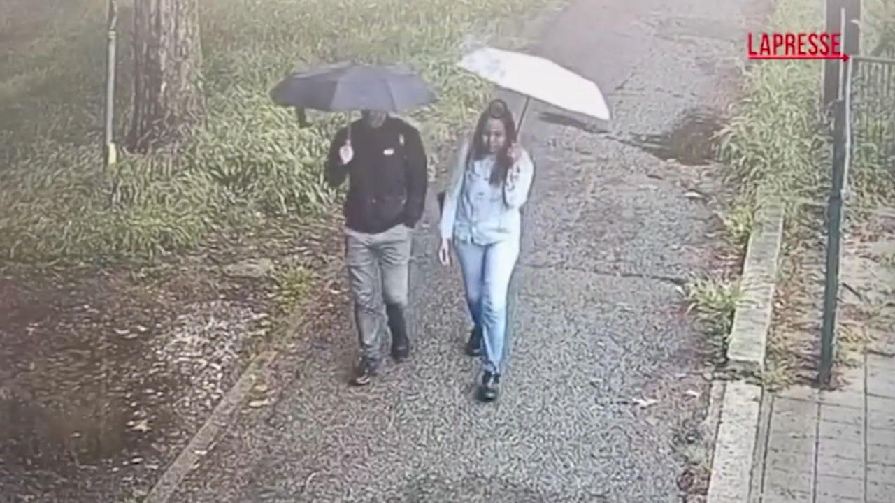 Detenuto in fuga e poi suicida a Milano, le ultime immagini in vita di Chamila Wijesuriyauna Detenuto in fuga e poi suicida a Milano, le ultime immagini in vita di Chamila Wijesuriyauna