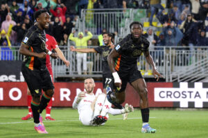 Venezia-Fiorentina 2-1, colpo salvezza per i lagunari