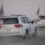 Gaza, Hamas ha liberato l’ostaggio americano. La Croce Rossa lo consegna a Israele