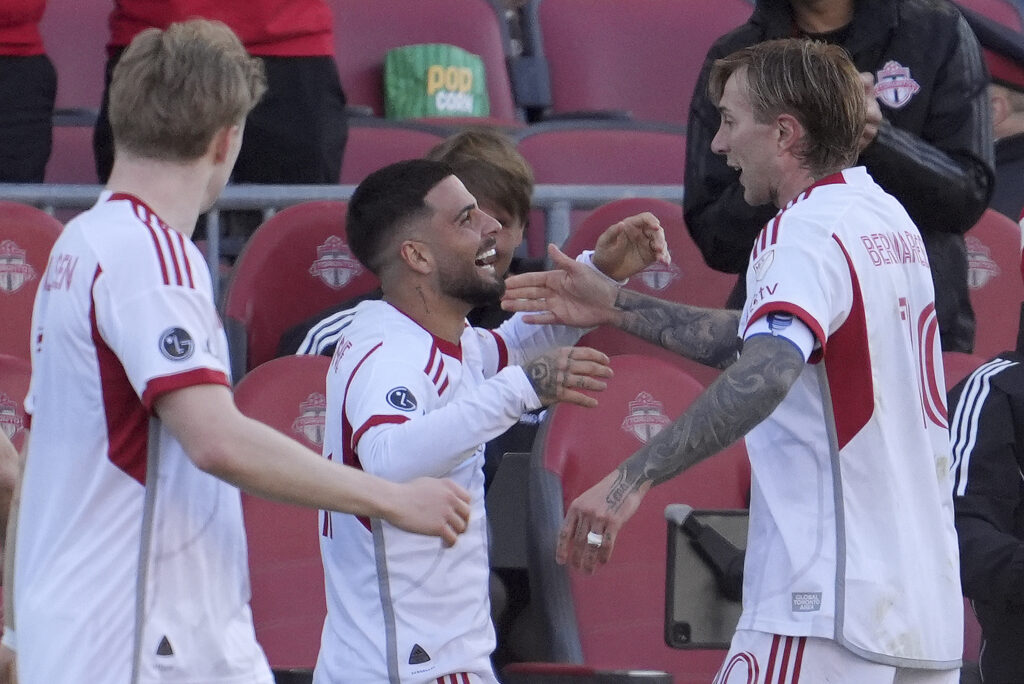 lorenzo insigne che gol col toronto di testa e in tuffo da Lapresse.it lorenzo insigne che gol col toronto di testa e in tuffo
