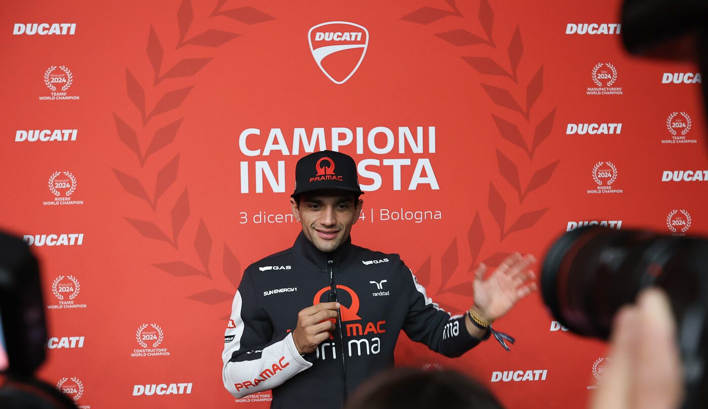 Media spagnoli: “Martin vuole lasciare l’Aprilia” Media spagnoli: “Martin vuole lasciare l’Aprilia”