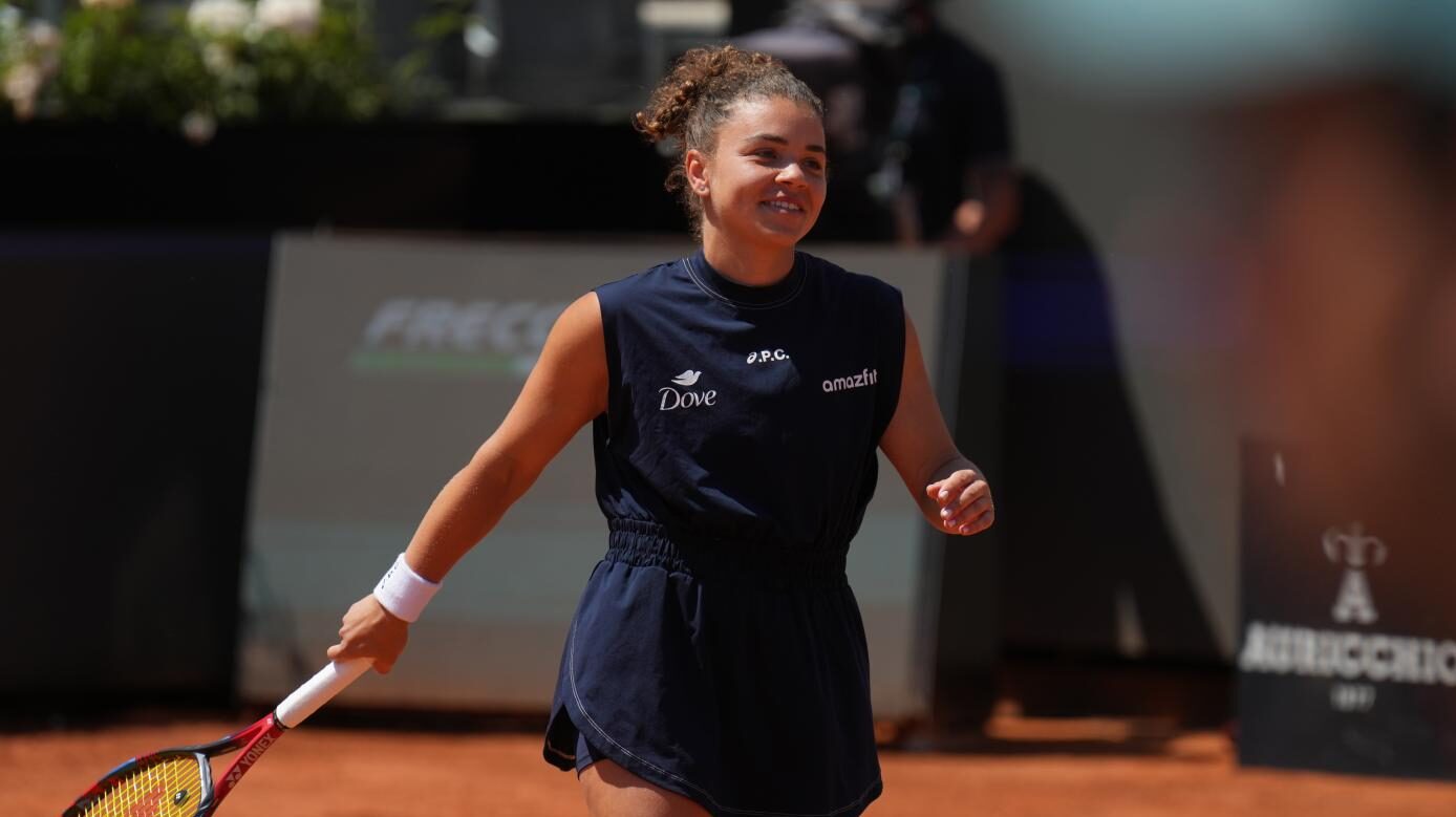 Internazionali Roma 2025, Paolini ai quarti: Ostapenko battuta in due set Internazionali Roma 2025, Paolini ai quarti: Ostapenko battuta in due set