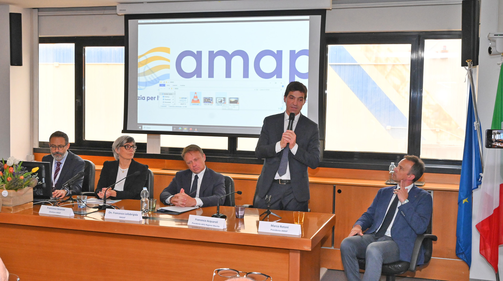 marche lollobrigida visita la sede dell amap e le aziende del territorio da Lapresse.it marche lollobrigida visita la sede dell amap e le aziende del territorio