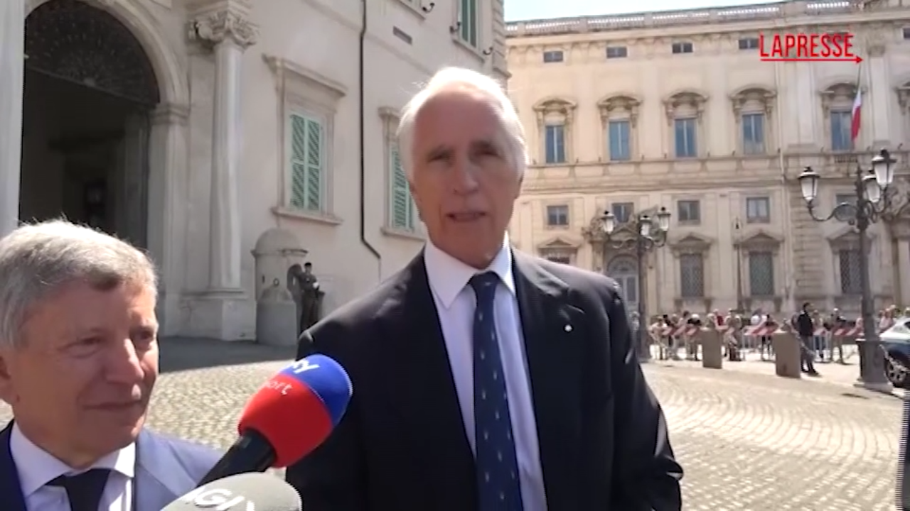 coppa italia 2025 simonelli e malagò da mattarella emozionante da Lapresse.it coppa italia 2025 simonelli e malagò da mattarella emozionante