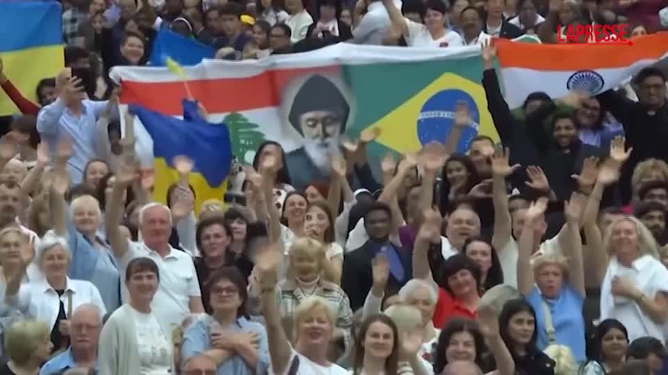 Papa Leone XIV: “Farò ogni sforzo per far vincere la pace” Papa Leone XIV: “Farò ogni sforzo per far vincere la pace”