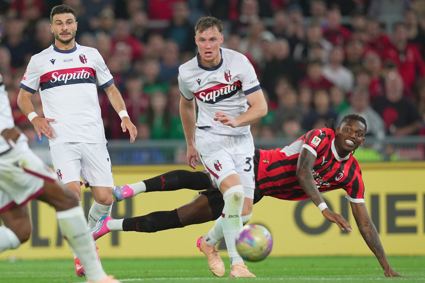 coppa italia 2025 milanbologna 01 il trofeo ai rossoblù dopo 51 anni da Lapresse.it coppa italia 2025 milanbologna 01 il trofeo ai rossoblù dopo 51 anni
