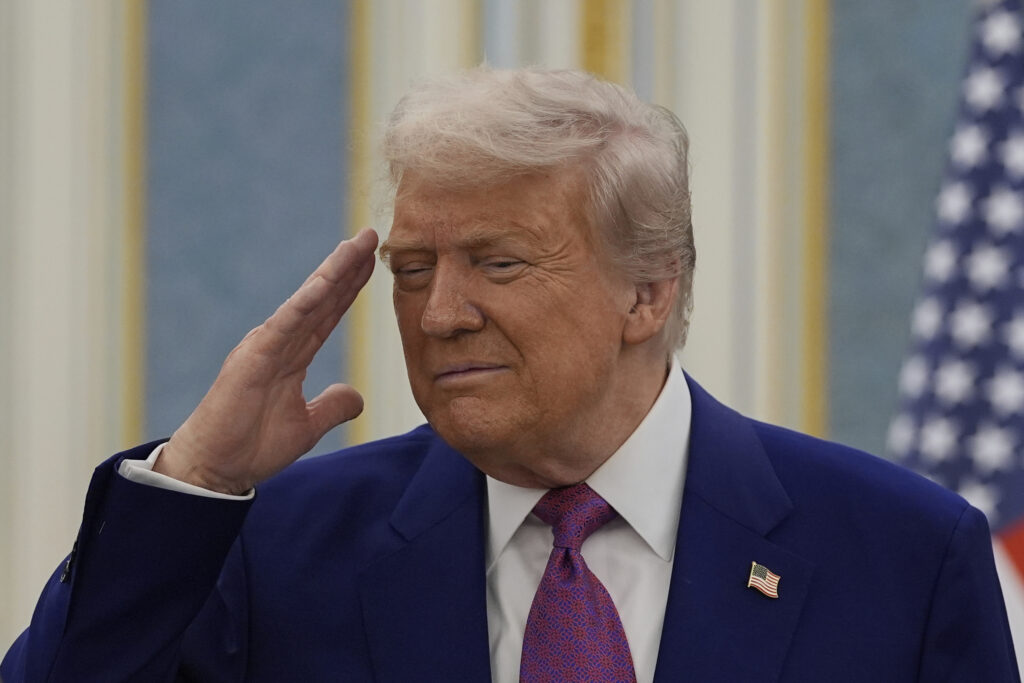 Donald Trump vede il leader siriano Al Sharaa, incontro storico dopo 25 anni Donald Trump vede il leader siriano Al Sharaa, incontro storico dopo 25 anni