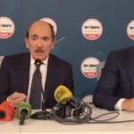 Suonano i telefoni in conferenza stampa, la battuta di Conte sullo spionaggio: “È Paragon”