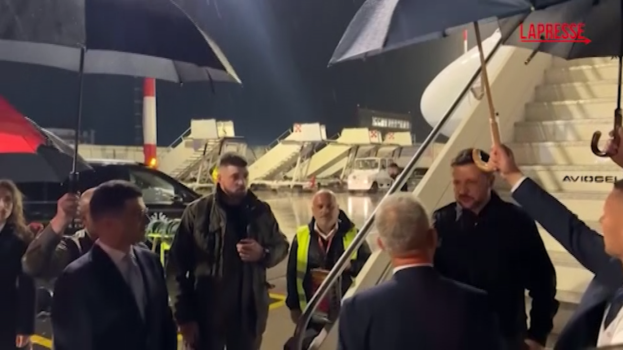 zelensky in albania l arrivo del presidente ucraino