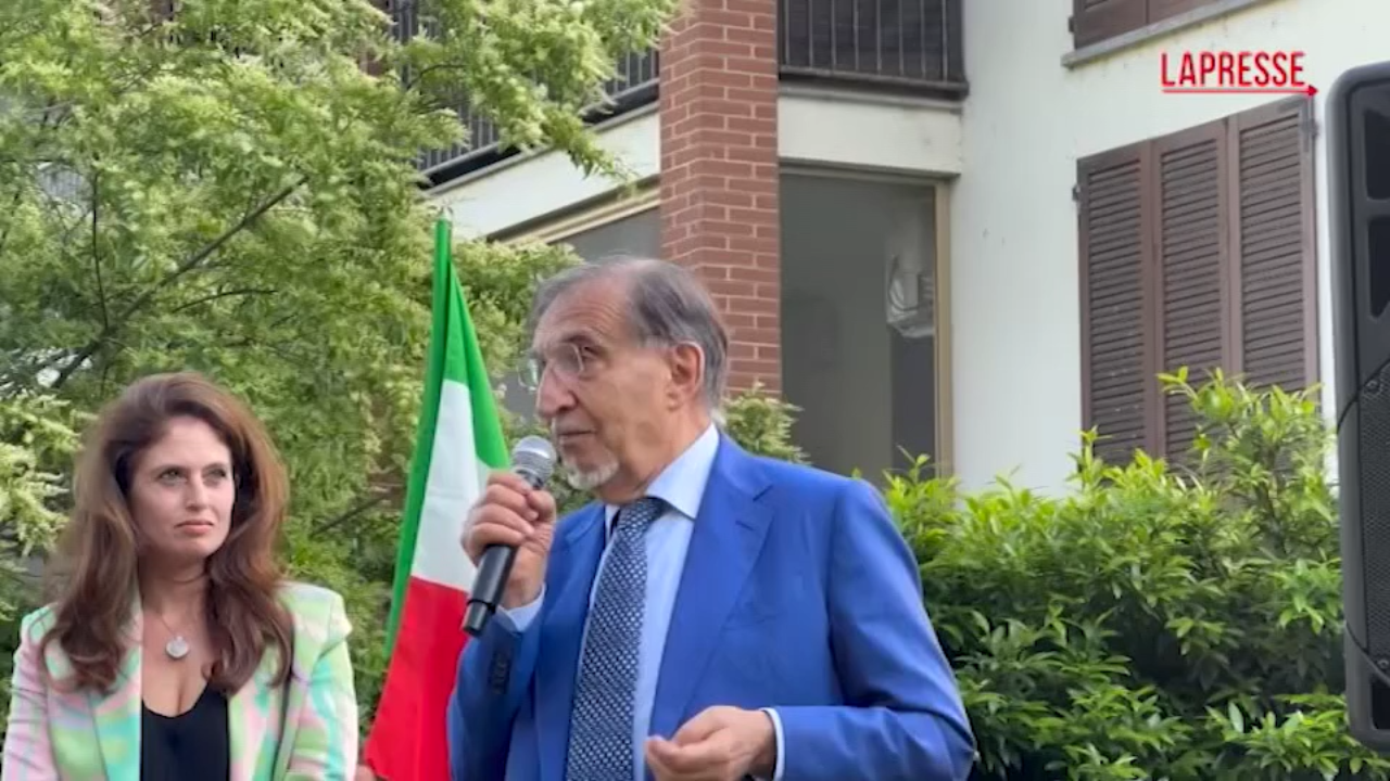 Governo, La Russa: “Meloni è punto di riferimento mondiale” Governo, La Russa: “Meloni è punto di riferimento mondiale”