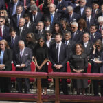 Papa Leone XIV, le foto dell’insediamento del Pontefice