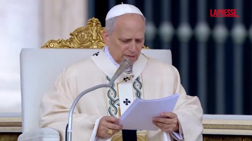 Papa Leone XIV: “Scelto senza alcun merito, vengo a voi come fratello” Papa Leone XIV: “Scelto senza alcun merito, vengo a voi come fratello”