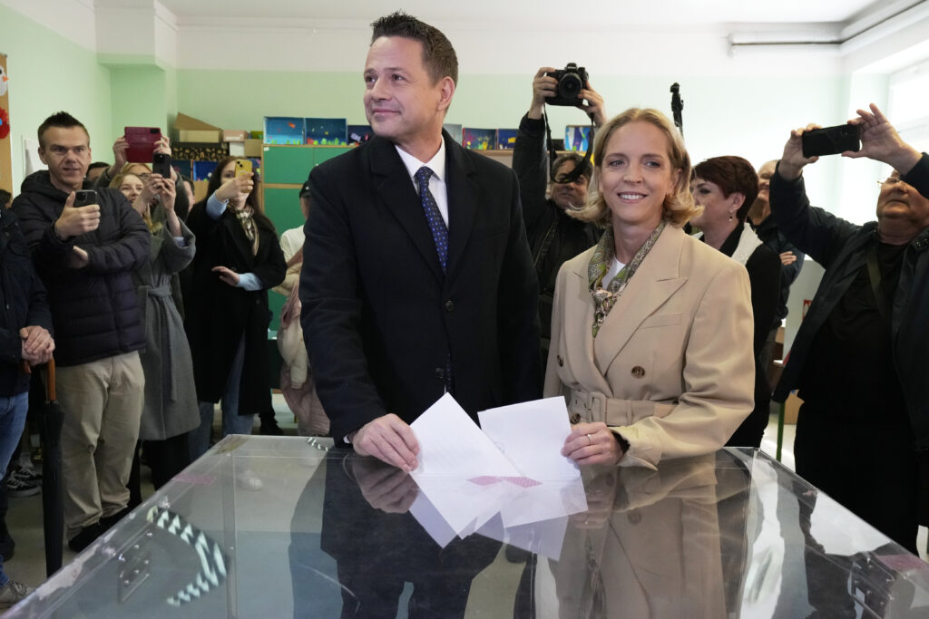elezioni polonia exit poll e risultati in vantaggio il liberale trzaskowski