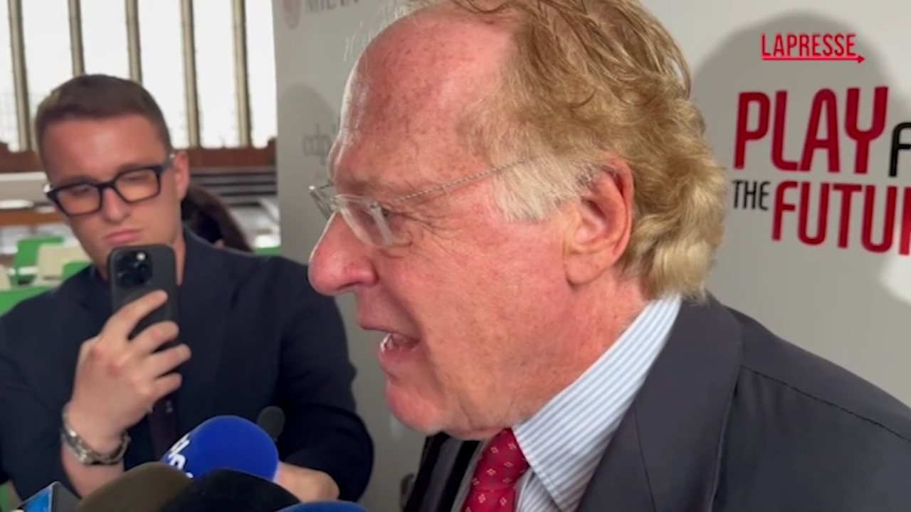Scaroni: “Con Fondazione Milan investiti 12 milioni in progetti sociali” Scaroni: “Con Fondazione Milan investiti 12 milioni in progetti sociali”