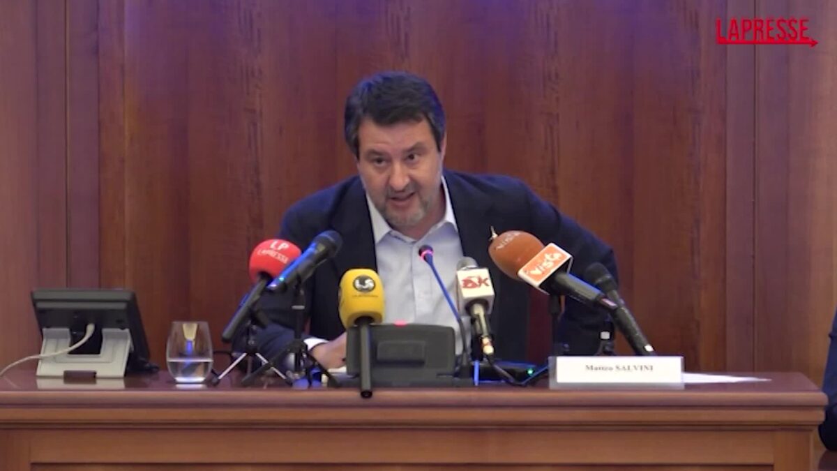 Ponte sullo Stretto, Salvini: “Entro l’estate l’avvio dei cantieri”