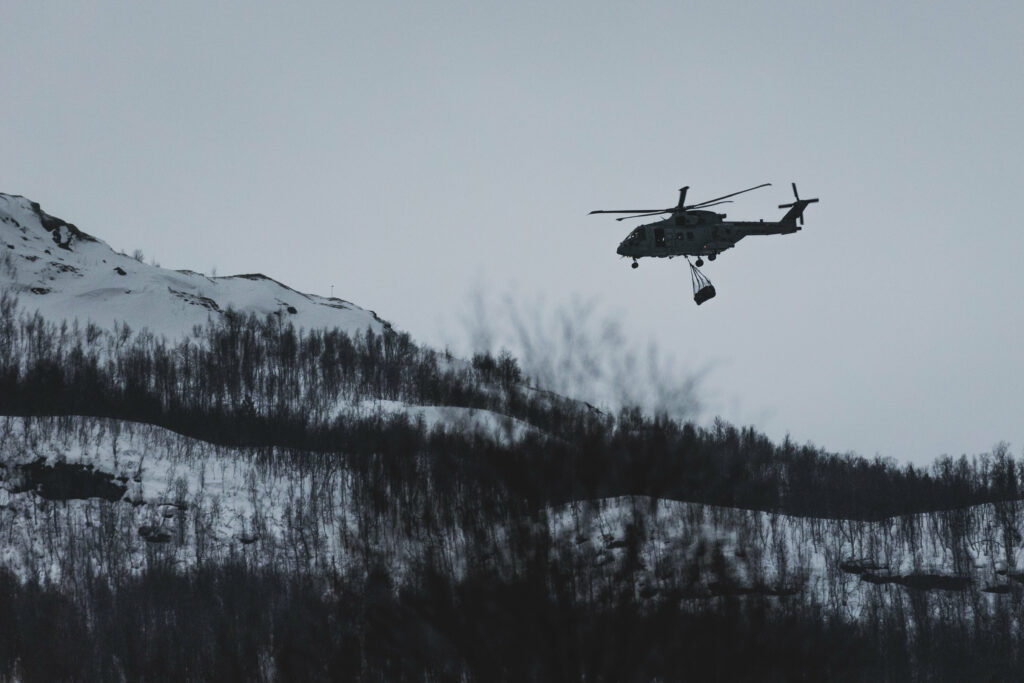 russia rafforza basi e costruisce infrastrutture militari vicino alla finlandia