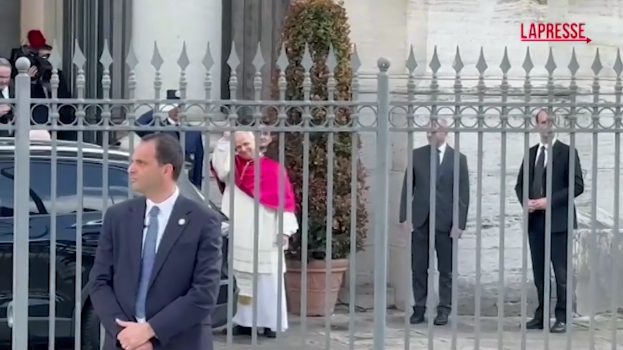papa leone xiv l accoglienza a san paolo fuori le mura