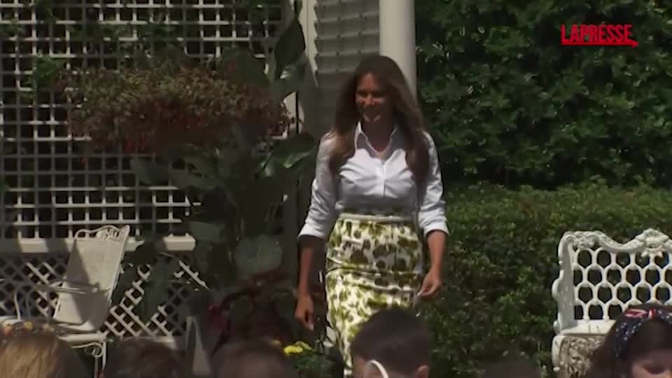 Usa, Melania Trump ospita alla Casa Bianca evento “Portiamo i nostri figli al lavoro” Usa, Melania Trump ospita alla Casa Bianca evento “Portiamo i nostri figli al lavoro”