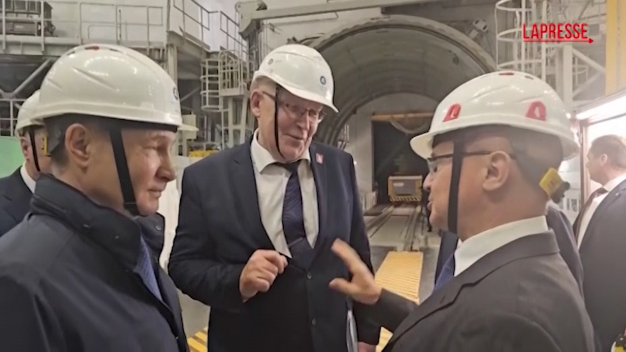 Putin nel Kursk per la prima volta dopo l’espulsione delle truppe di Kiev Putin nel Kursk per la prima volta dopo l’espulsione delle truppe di Kiev