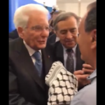 Bruxelles, Mimmo Lucano consegna kefiah a Mattarella