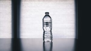 Acqua, Altroconsumo boccia alcune minerali in bottiglia