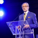 Feltri, bufera per la frase sulle donne vittime di violenza: Chiambretti si scusa