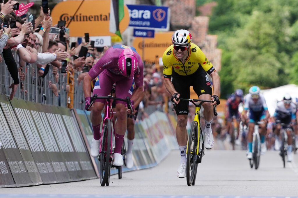 Giro d’Italia 2025, Pedersen vince anche la 13esima tappa: Del Toro resta in rosa Giro d’Italia 2025, Pedersen vince anche la 13esima tappa: Del Toro resta in rosa
