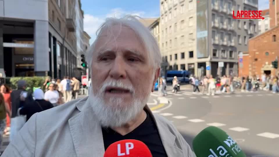 moni ovadia giusto vietare ingresso nei negozi a sionisti da Lapresse.it moni ovadia giusto vietare ingresso nei negozi a sionisti