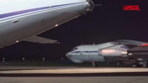 Russia-Ucraina, soldati russi liberati arrivano a Mosca