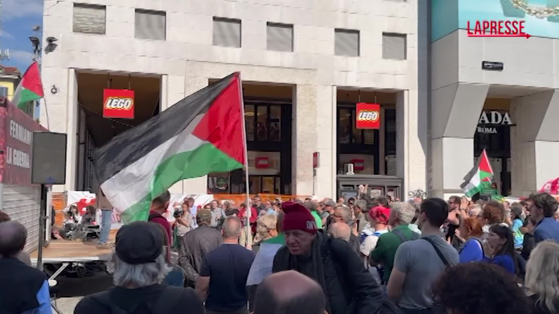 milano da piazza contro riarmo urla andiamo a bruciare consolato israele da Lapresse.it milano da piazza contro riarmo urla andiamo a bruciare consolato israele