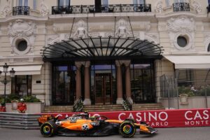 Formula 1, Gp Monaco 2025: pole position Norris davanti a Leclerc