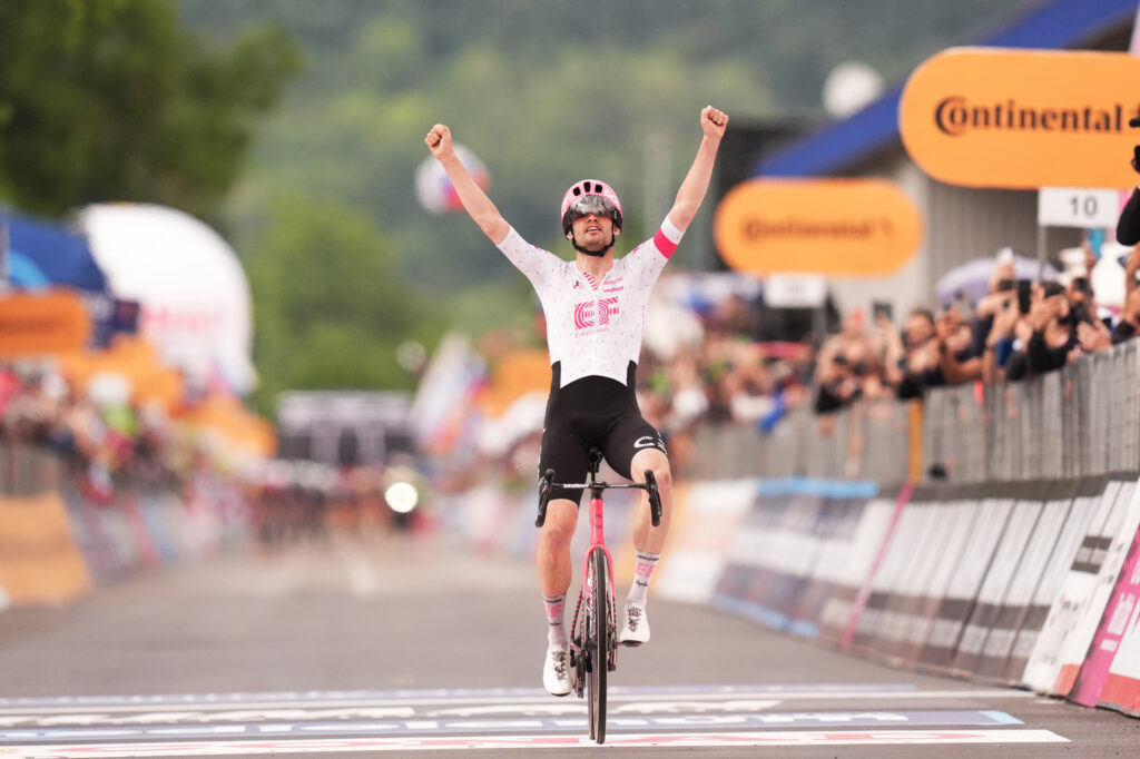 Giro d’Italia 2025, Asgreen vince la 14esima tappa: Del Toro resta in rosa Giro d’Italia 2025, Asgreen vince la 14esima tappa: Del Toro resta in rosa