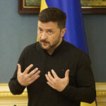 Ucraina, Zelensky: “Solo nuove sanzioni costringeranno Mosca a cessate il fuoco”
